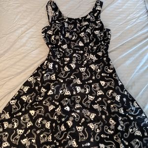 Folter brand animal skeleton dress
